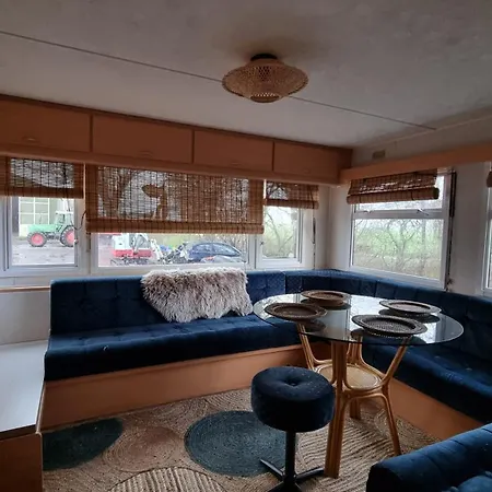 City Farmer Farmyard Stays, Sleep Easy, Stay Rural, Explore Amsterdam Room photo